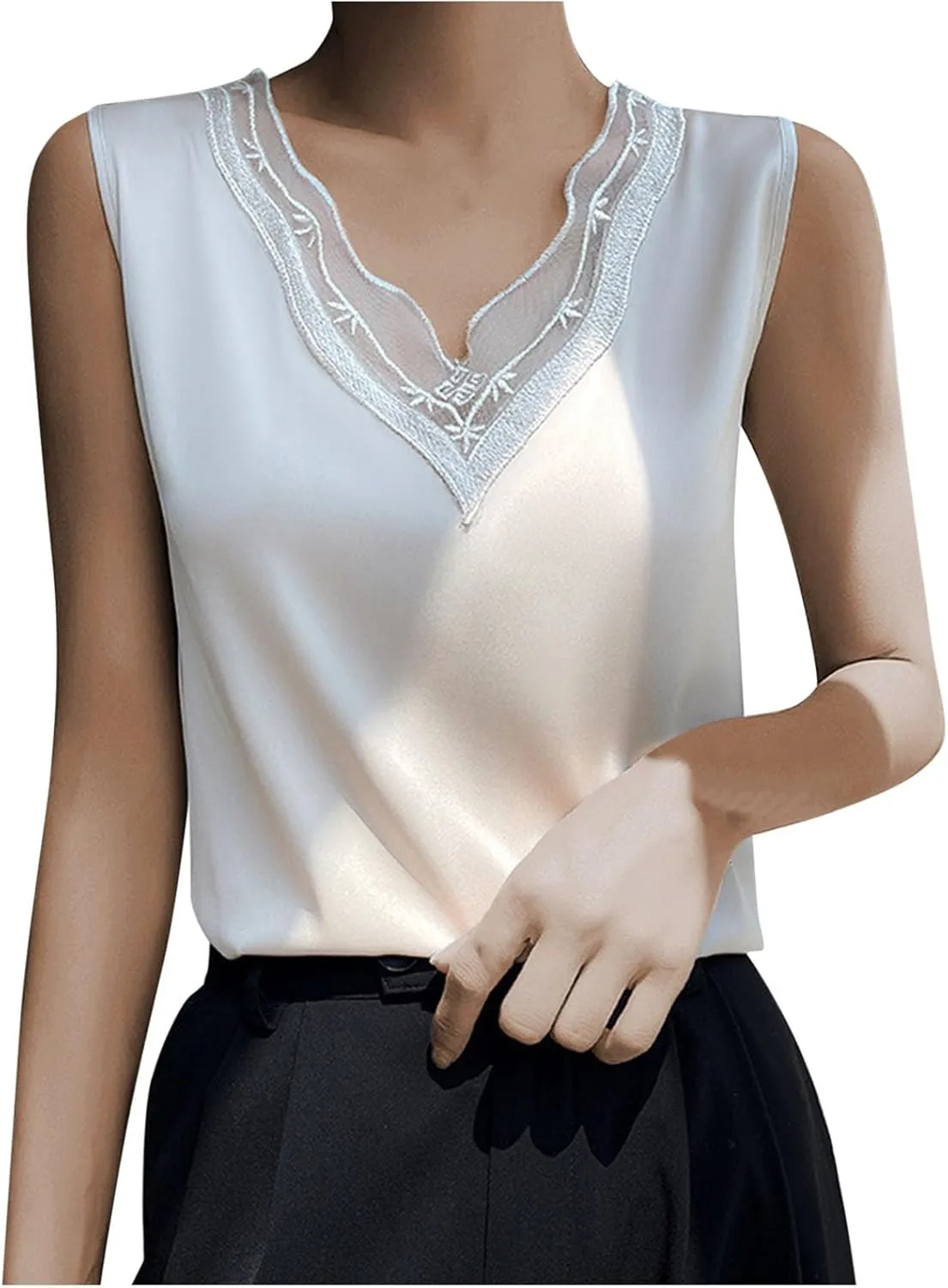 Tank Tops for Women Summer Casual Lace V Neck Solid Color Sexy Sleeveless Shirts Beach Vacation 2025 Tunics Tees
